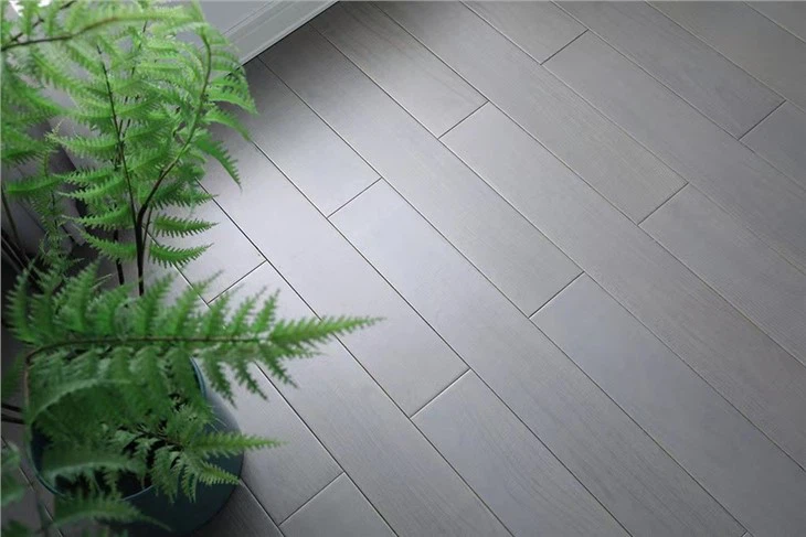 Customized solid wood hardwood flooring